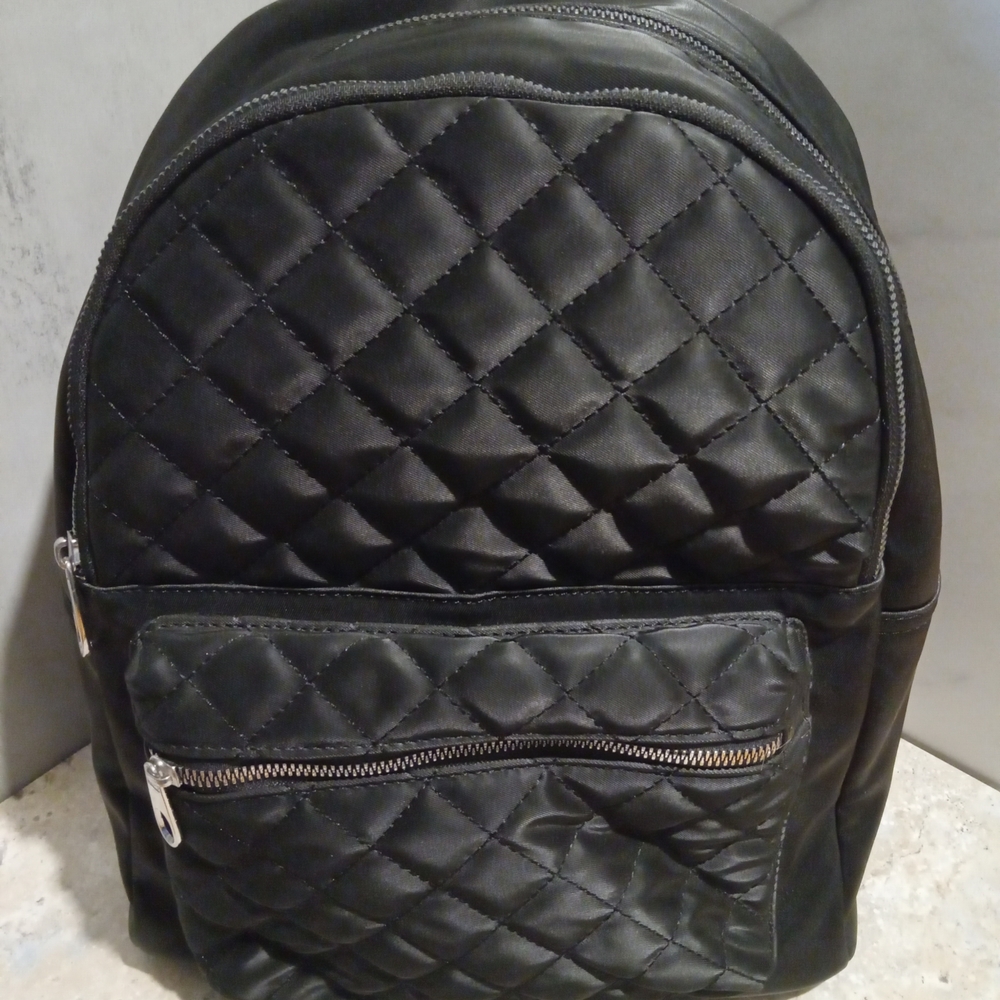 Quilted Black Backpack Sleek No Call outs